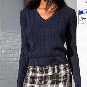 Brandy Melville Olsen sweater